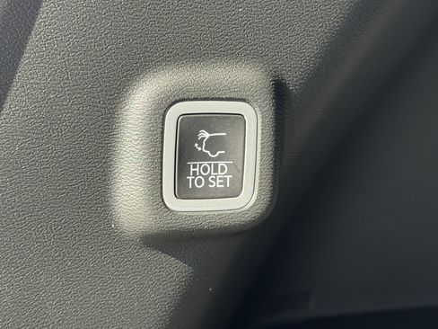 New 2026 Jeep Cherokee Limited image 17