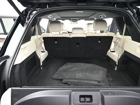 Used 2023 Land Rover Range Rover Long Wheelbase SE AWD/4WD image 18