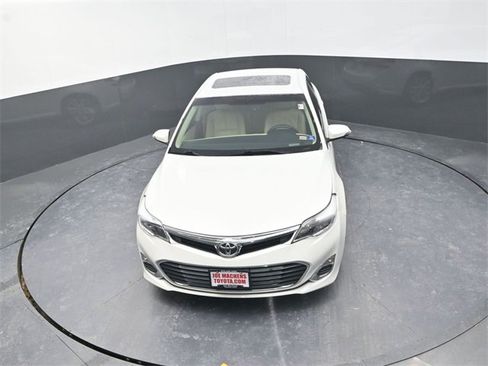 Used 2013 Toyota Avalon XLE Premium image 20