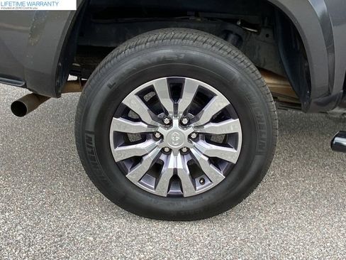 Used 2023 Toyota Tacoma Limited image 9