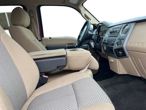 Used 2016 Ford F350 XLT w/ XLT Premium Package image 24