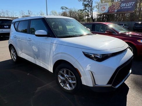 Used 2023 Kia Soul LX w/ Option Group 015 image 7