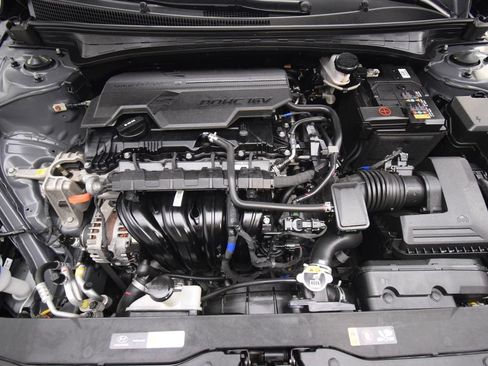 Used 2023 Hyundai Elantra SEL w/ Convenience Package FWD image 27