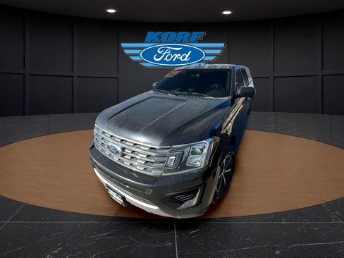 Used 2019 Ford Expedition Max XLT image 17