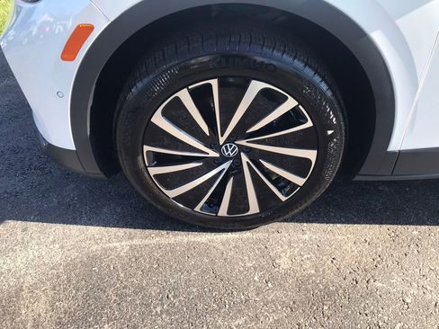 Used 2023 Volkswagen ID.4 Pro S Plus image 43