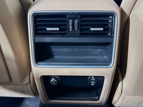 Certified 2023 Porsche Cayenne AWD/4WD image 24