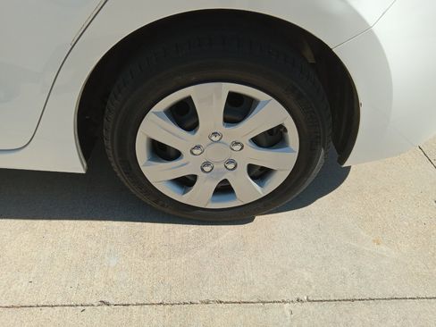 Used 2016 MAZDA MAZDA3 i Sport image 37