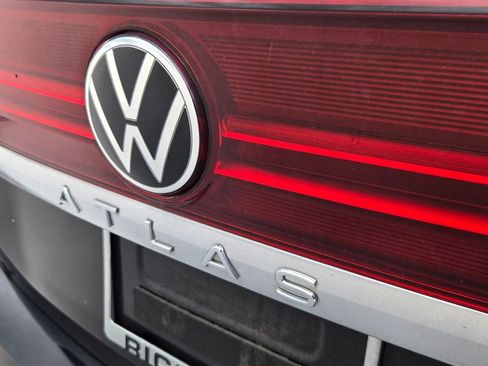 Used 2024 Volkswagen Atlas SE FWD image 10