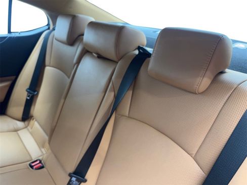 Used 2023 Lexus ES 300h w/ Premium Package image 34