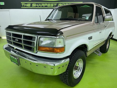 Used 1996 Ford Bronco XLT image 5