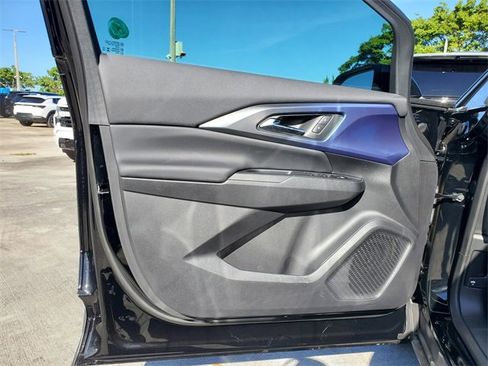 New 2026 Chevrolet Equinox EV LT image 10