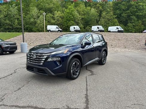 Used 2024 Nissan Rogue SV AWD/4WD image 1