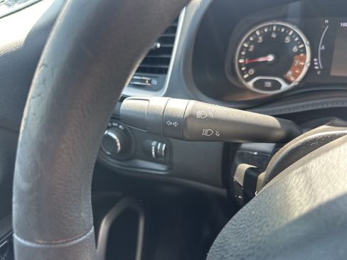 Used 2021 Jeep Renegade Sport w/ Sport Appearance Group AWD/4WD image 23