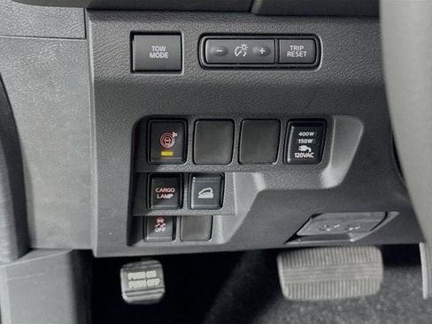 New 2025 Nissan Frontier SV w/ SV Convenience Package image 10