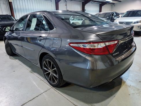 Used 2016 Toyota Camry XSE w/ Moonroof Package FWD image 7