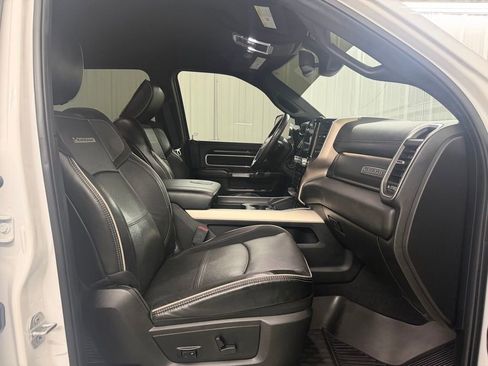 Used 2019 RAM 2500 Laramie AWD/4WD image 40