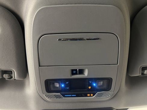 Used 2023 Ford F350 Lariat w/ FX4 Off-Road Package image 24