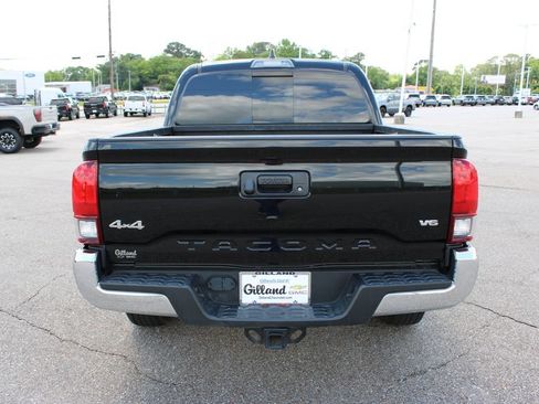 Used 2023 Toyota Tacoma SR5 AWD/4WD image 19
