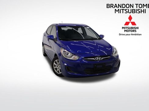 Used 2014 Hyundai Accent GLS FWD image 1