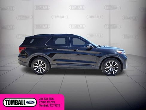 Used 2020 Ford Explorer ST w/ Premium Technology Package image 8