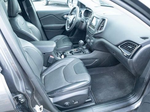 Certified 2023 Jeep Cherokee Altitude Lux w/ Lux Elite Package image 39