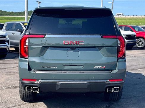 New 2026 GMC Yukon AT4 w/ AT4 Premium Plus Package AWD/4WD image 4