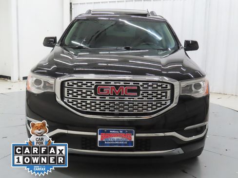 Used 2018 GMC Acadia Denali w/ Technology Package FWD image 9