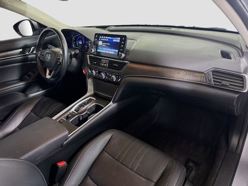 Used 2022 Honda Accord Touring image 30