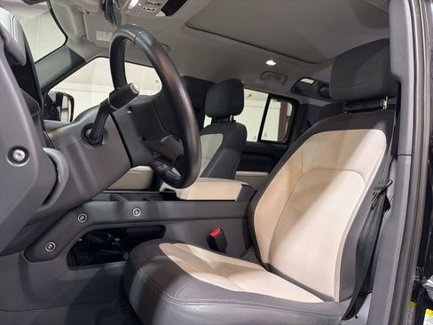 Used 2024 Land Rover Defender 110 X-Dynamic SE image 22