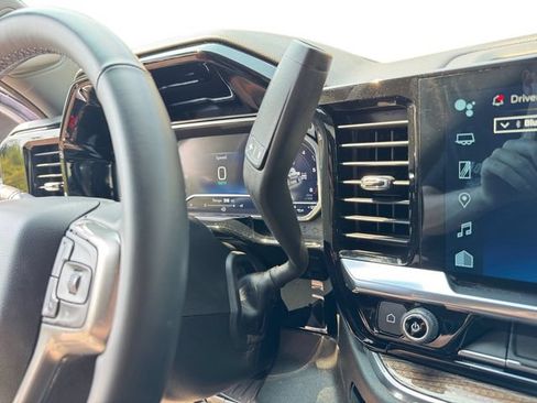 Used 2023 Chevrolet Silverado 1500 LT w/ Protection Package AWD/4WD image 18