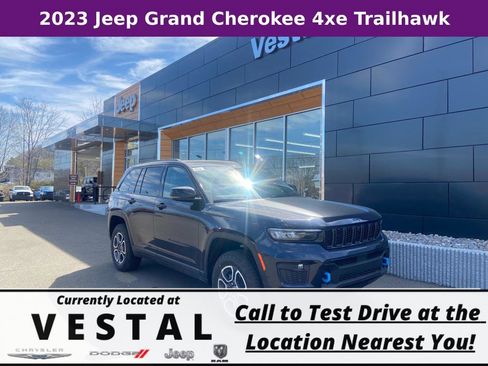 New 2023 Jeep Grand Cherokee Trailhawk w/ Advanced Protech Group II image 1