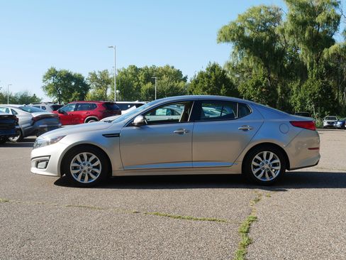 Used 2015 Kia Optima EX w/ EX Premium Package FWD image 4