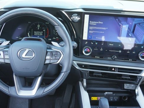 Used 2025 Lexus RX 350 Premium w/ Convenience Package FWD image 28