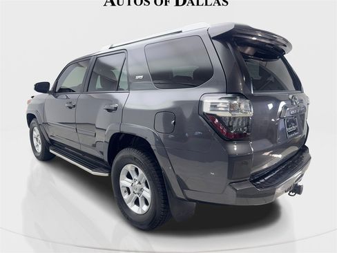 Used 2018 Toyota 4Runner 2WD image 9