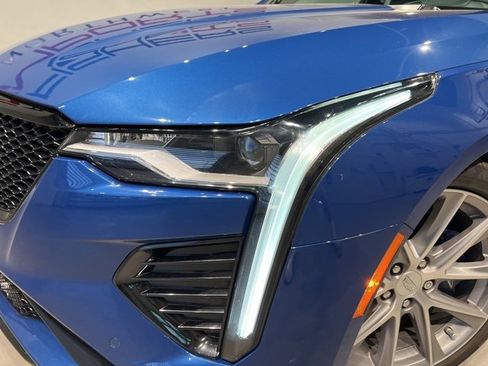 Used 2022 Cadillac CT4 V image 13