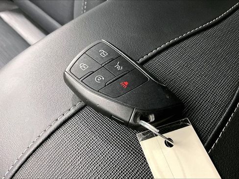 Used 2025 Buick Enclave Sport Touring FWD image 12