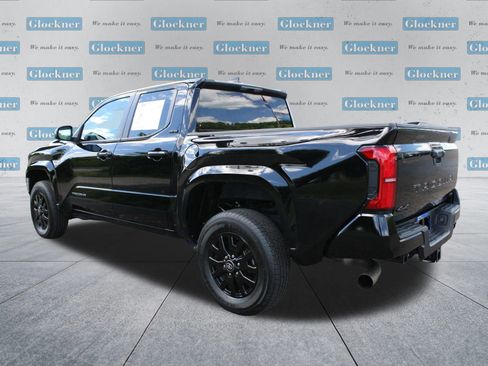 Used 2024 Toyota Tacoma SR5 AWD/4WD image 9