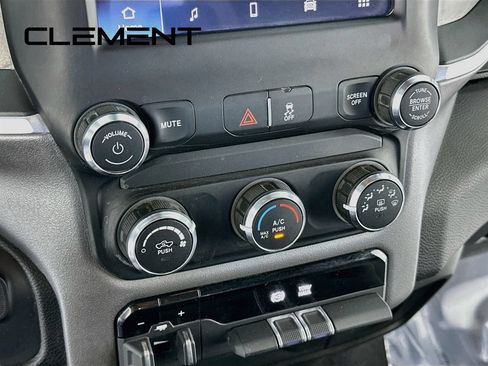 Used 2024 RAM 3500 Big Horn AWD/4WD image 22