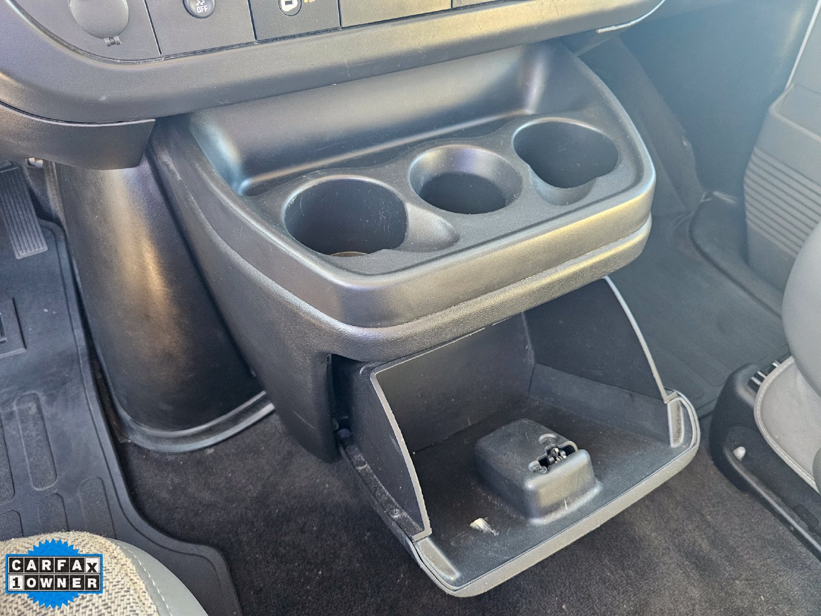 Used 2025 Chevrolet Express 3500 LT w/ LT Preferred Equipment Group RWD image 21