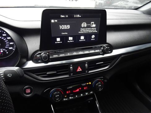 Used 2020 Kia Forte GT image 18