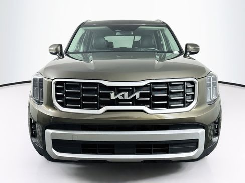 Used 2025 Kia Telluride S FWD image 2