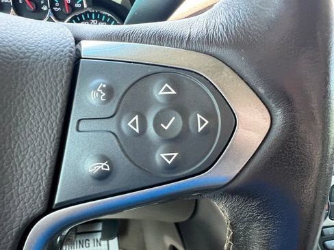 Used 2019 Chevrolet Tahoe LT w/ Luxury Package RWD image 12