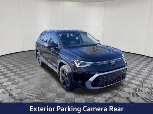 New 2025 Volkswagen Taos SEL image 4