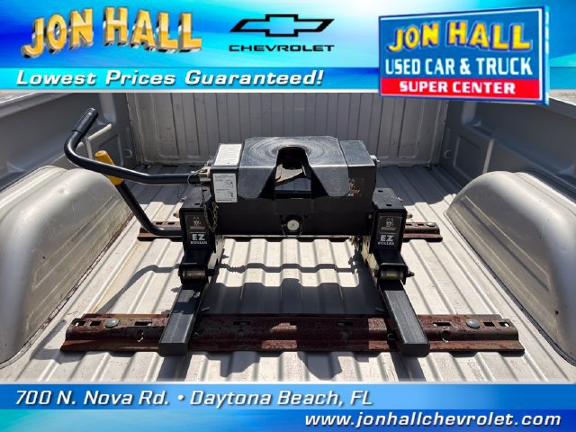 Used 2004 Chevrolet Silverado 2500 LT w/ Heavy-Duty Power Package RWD image 10
