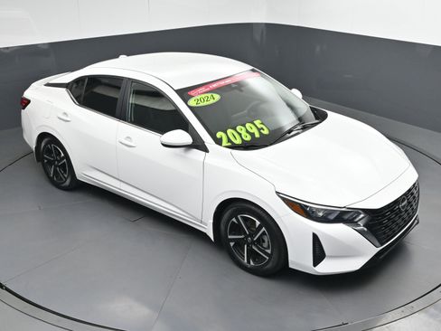 Certified 2024 Nissan Sentra SV image 30