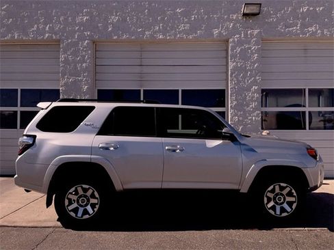 Used 2024 Toyota 4Runner TRD Off-Road Premium image 1