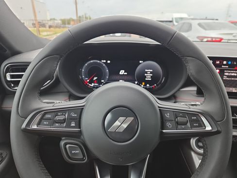 Used 2025 Dodge Hornet GT image 10