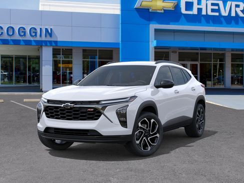 New 2026 Chevrolet Trax RS w/ Driver Confidence Package FWD image 6