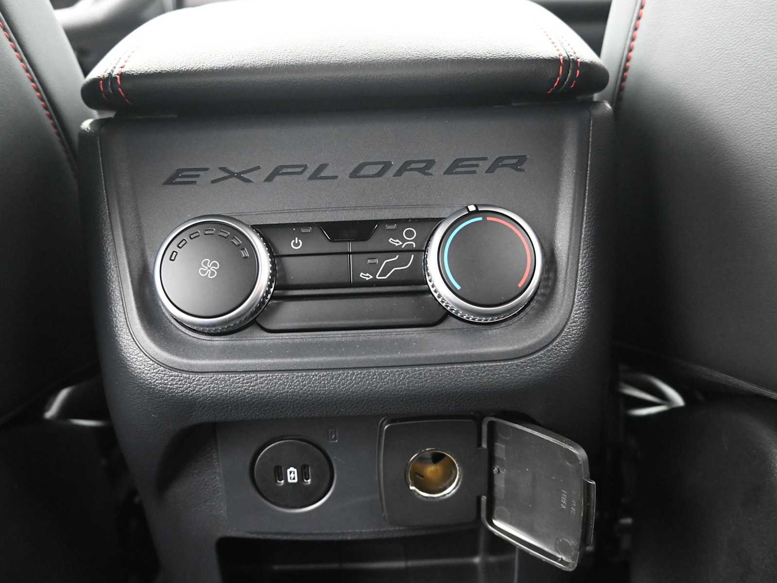 New 2026 Ford Explorer ST-Line AWD/4WD image 17