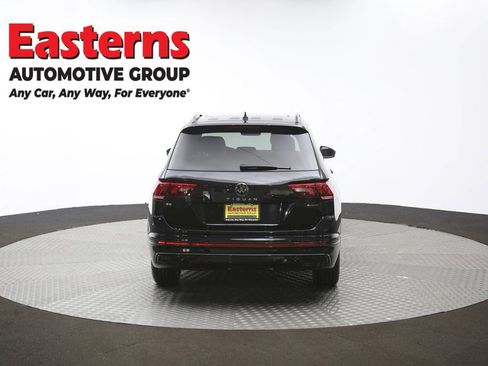 Used 2022 Volkswagen Tiguan SE R-Line image 37